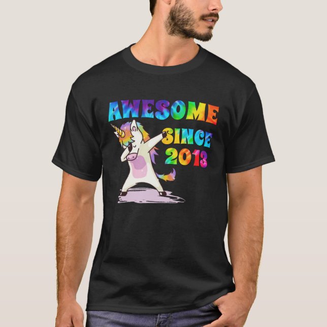 Camiseta Awesome Since 2013 Dabbing Unicorn Tie Dye Age (Anverso)