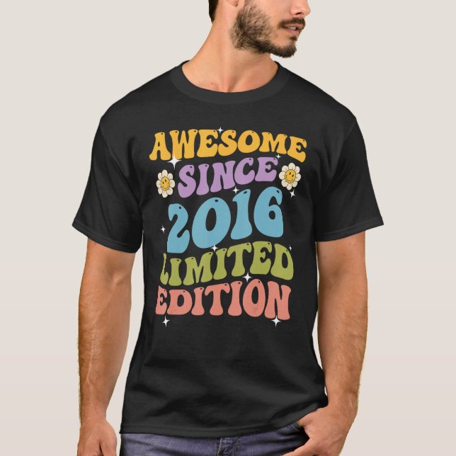 Camiseta Awesome Since 2016 Retro Groovy Shirt Gifts For Wo (Anverso)