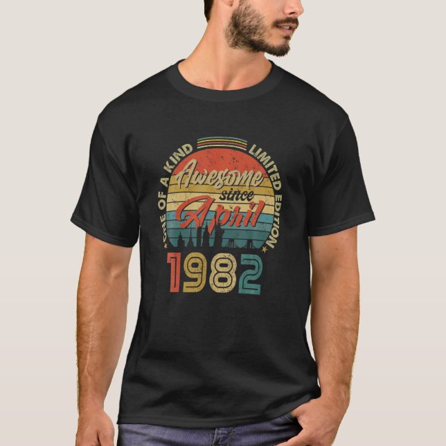 Camiseta Awesome Since April 1982 Vintage 40Th Birthday (Anverso)