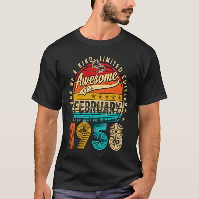 Camiseta Awesome Since February 1958 65 Years Old 65th Birt (Anverso)