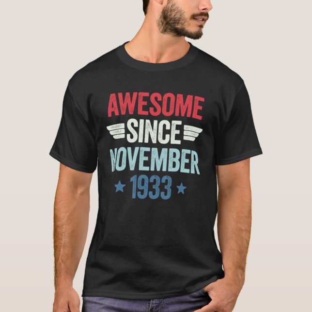 Camiseta Awesome Since November 1933 (Anverso)