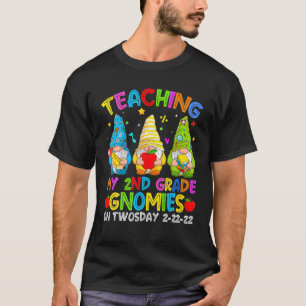 Camiseta Awesome Teaching My 2Nd Grade Gnomies On Twosday 2