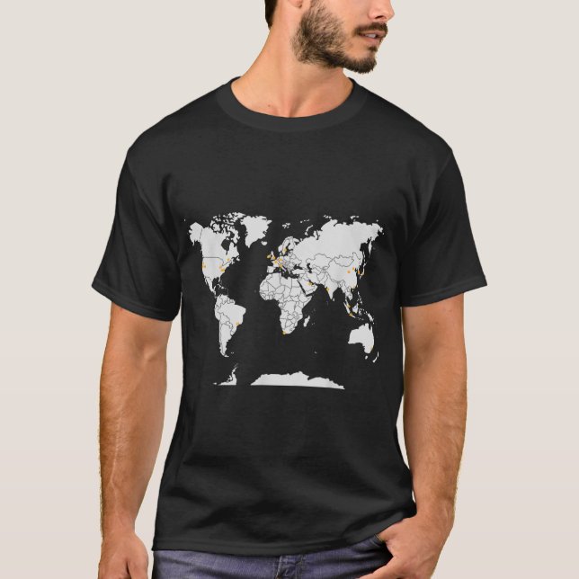 Camiseta AWS Microservices Últimas regiones AWS en el mapa (Anverso)