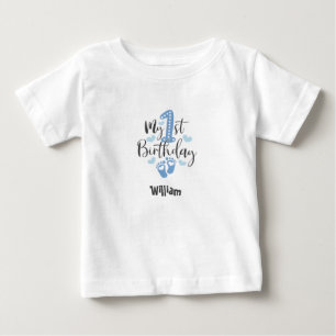 Camiseta azul de bebé de pequeños pasos para el pr