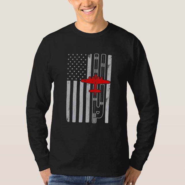 Camiseta B-17 Avión de la Fortaleza Voladora Bandera Americ (Anverso)