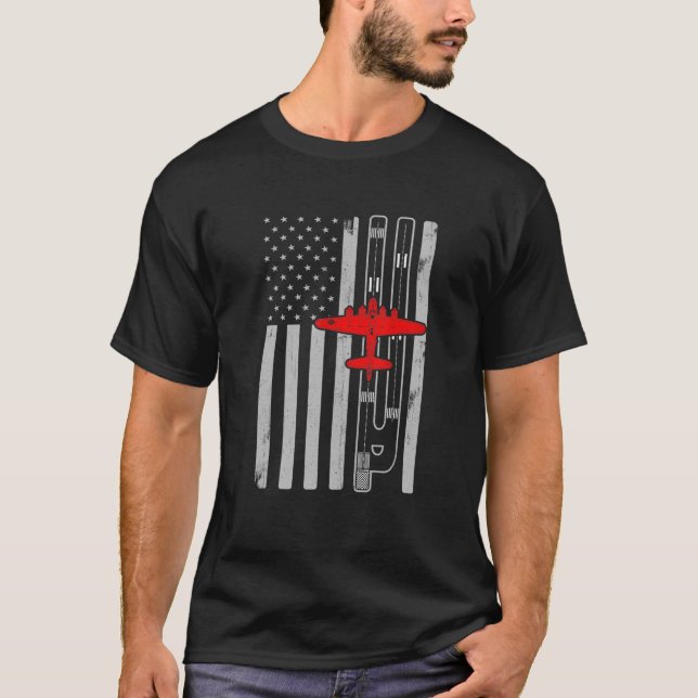 Camiseta B-17 Avión de la Fortaleza Voladora Bandera Americ (Anverso)