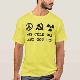 camiseta B de la guerra fría