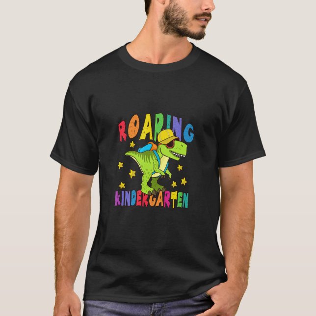 Camiseta Back To School First Day Of School Roaring Kinderg (Anverso)