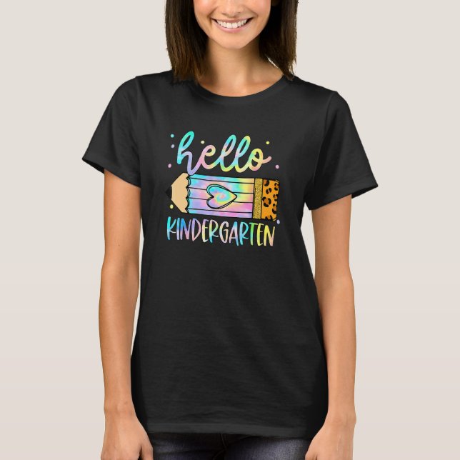 Camiseta Back To School Hello Kindergarten Leopard Pencil K (Anverso)