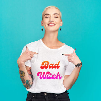 Camiseta Bad Witch Funny Pink & Naranja Retro Font