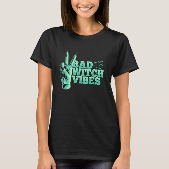 Camiseta Bad Witch Vibes Pastel Goth Witch Peace Hand Sign  (Anverso)