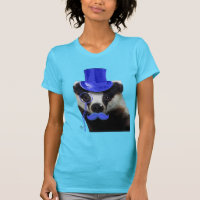 Badger con sombrero azul superior y bigote