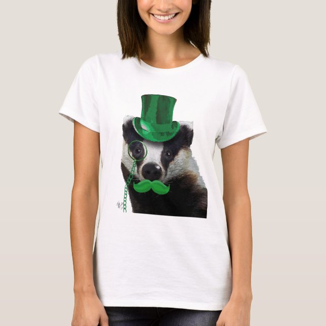 Camiseta Badger con sombrero verde superior y bigote (Anverso)