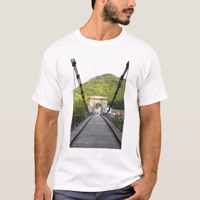 Camiseta Bagni di Lucca, Toscana, Italia - Un viejo puente (Anverso)