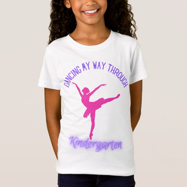 Camiseta Bailando a mi manera a través del jardín de infanc (Anverso)