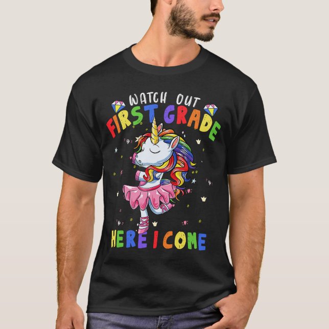 Camiseta Bailando Unicornio Cuidado De Primer Grado Aquí Ll (Anverso)