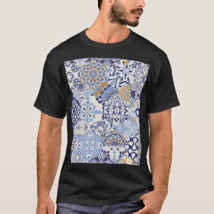 Camiseta Baldosas azules de color azulón: tónica a mano.