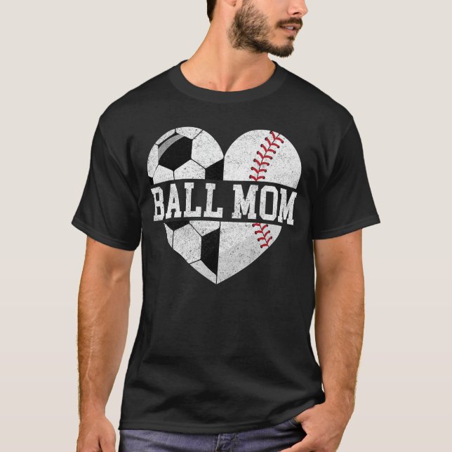 Camiseta Ball Mom  Heart Funny Baseball Soccer Mom retro (Anverso)