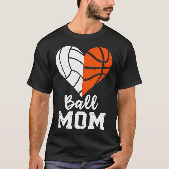 Camiseta Ball Mom Heart Funny Volleyball Basketball Mom (Anverso)