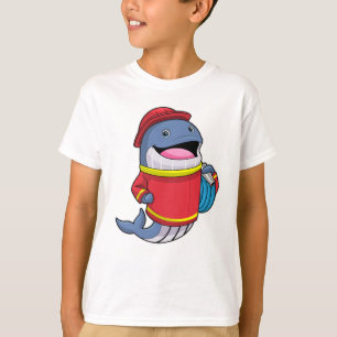 Camiseta Ballena como bombero con manguera