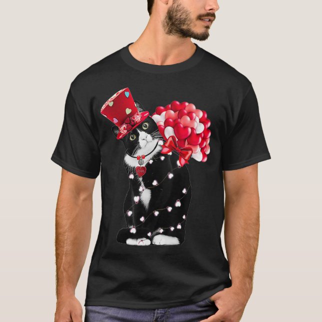 Camiseta Balón De Corazón De Día de San Valentín De Tuxedo  (Anverso)