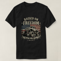 Bandera 1776 de EE. UU.: Levantada en el Monster T