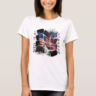 Camiseta Bandera americana, fuegos artificiales, estatua de