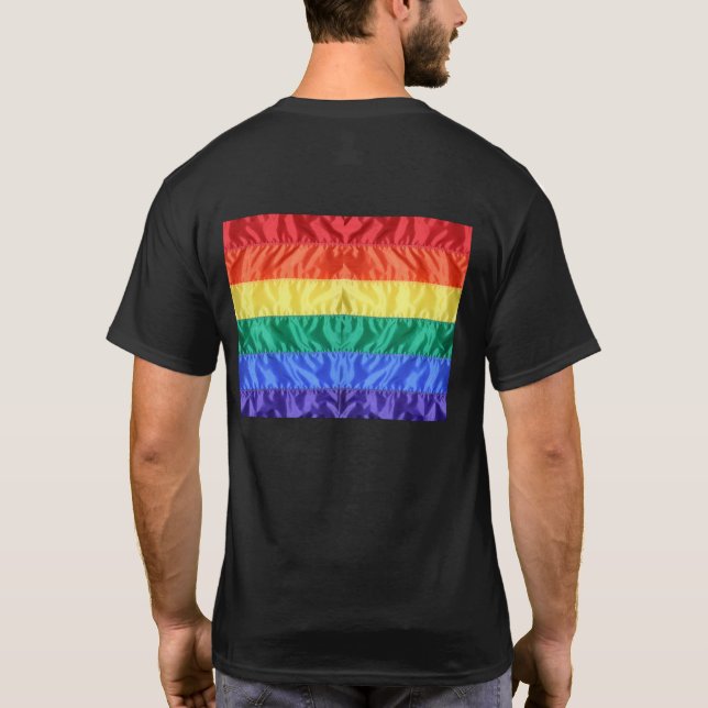 Camiseta Bandera arcoiris Orgullo gay LGBTQ el amor LGBT es (Reverso)