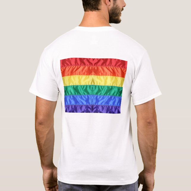 Camiseta Bandera arcoiris Orgullo gay LGBTQ el amor LGBT es (Reverso)