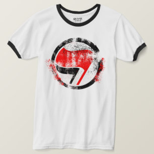 Camiseta Bandera de acción antifascista angustiada