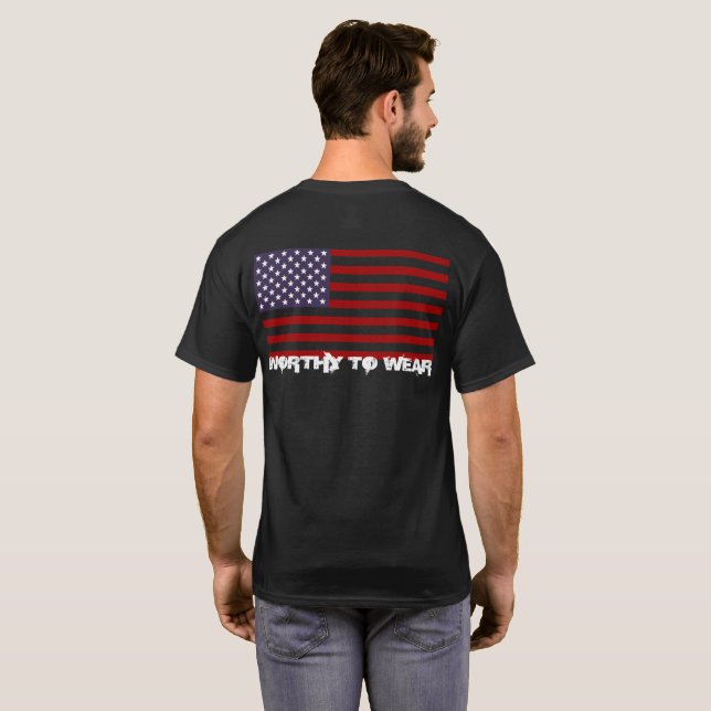 Camiseta Bandera de Estados Unidos - Vale la pena usar (Reverso completo)
