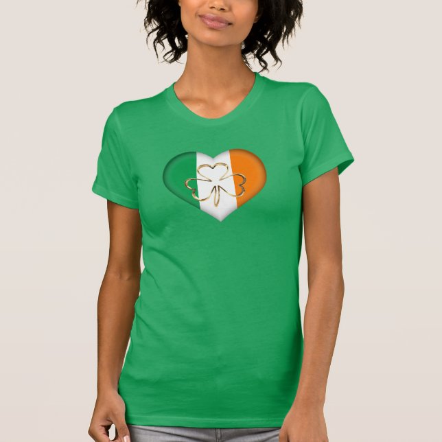 Camiseta Bandera de Irlanda Corazón con Shamrock St. Patric (Anverso)