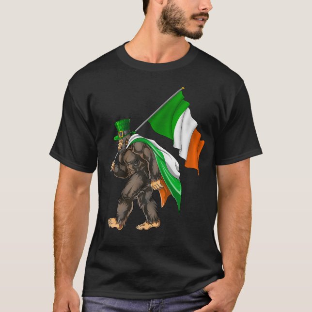 Camiseta Bandera de Irlanda en St. Patrick's Day Bigfoot (Anverso)