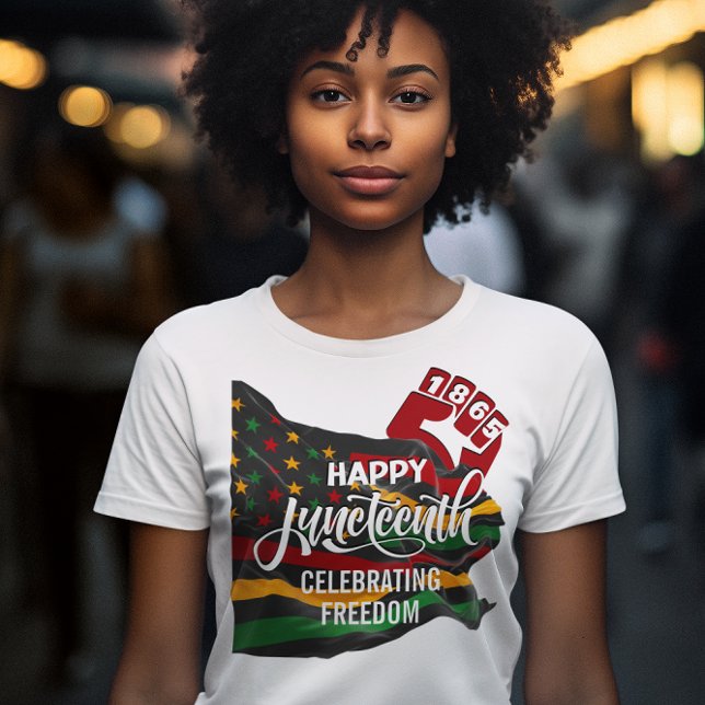 Camiseta Bandera de JUNETE 1865 celebrando la libertad (Choose from a stylish selection of Juneteenth apparel and gifts to celebrate Juneteenth.)