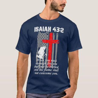 Camiseta Bandera de la cruz de la Biblia contra bombero del