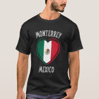 Bandera de México en la ciudad de Monterrey