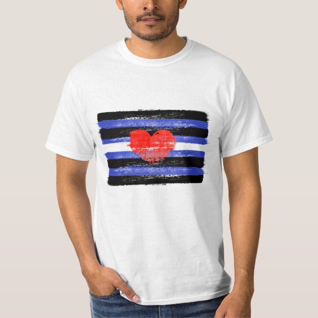 CAMISETA BANDERA DE ORGULLO DE CUERO PINTADO Y SÍMBOLO (Anverso)