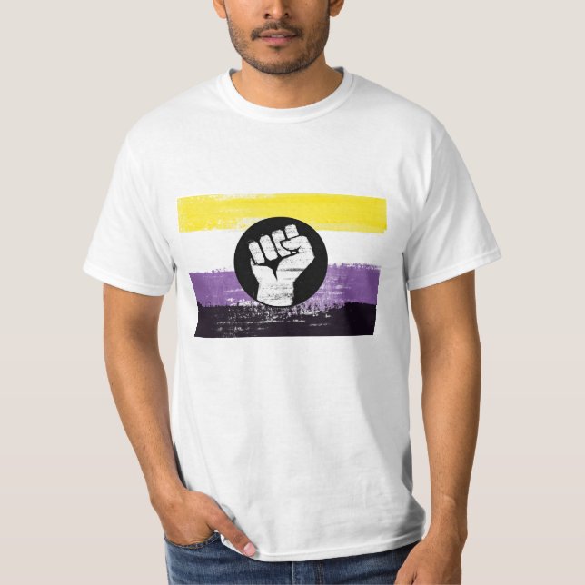 Camiseta Bandera de protesta pintada no binaria (Anverso)