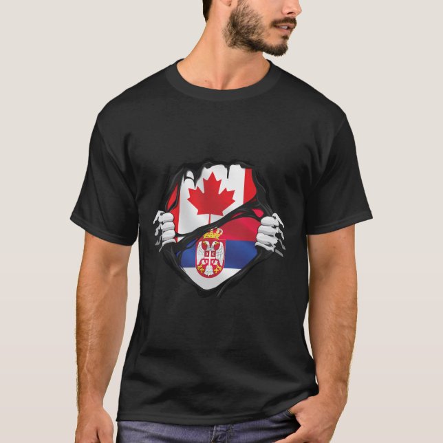 Camiseta Bandera de raíces de manos serbias canadienses arr (Anverso)
