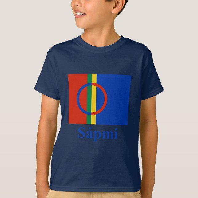 Camiseta Bandera de Sapmi con nombre en Saami (Anverso)
