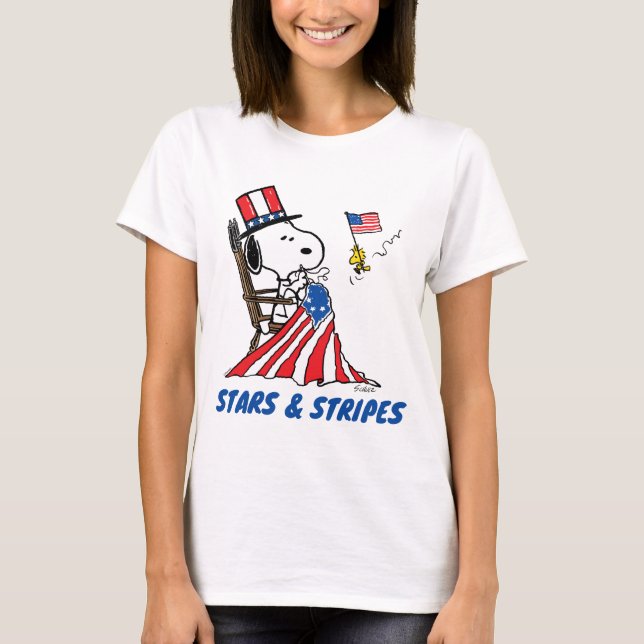 Camiseta Bandera de Snoopy Sgire el 4 de julio (Anverso)