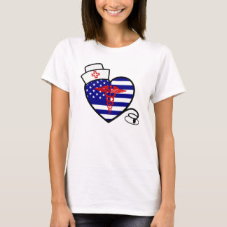 Camiseta Bandera del corazón de la enfermera con el
