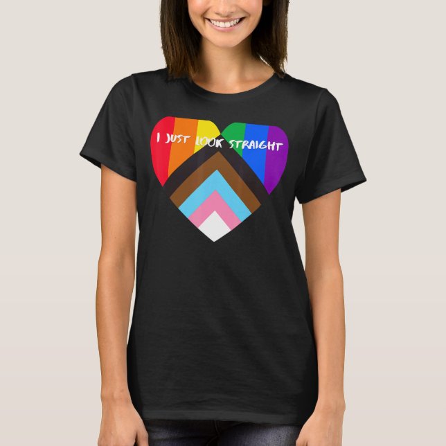 Camiseta Bandera del corazón del orgullo del progreso que a (Anverso)