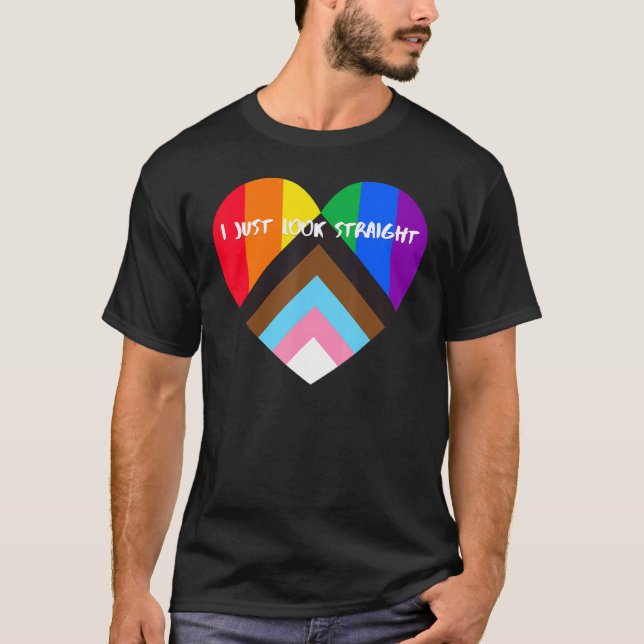 Camiseta Bandera del corazón del orgullo del progreso que a (Anverso)