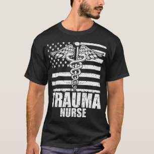 Camiseta Bandera estadounidense de enfermero de trauma