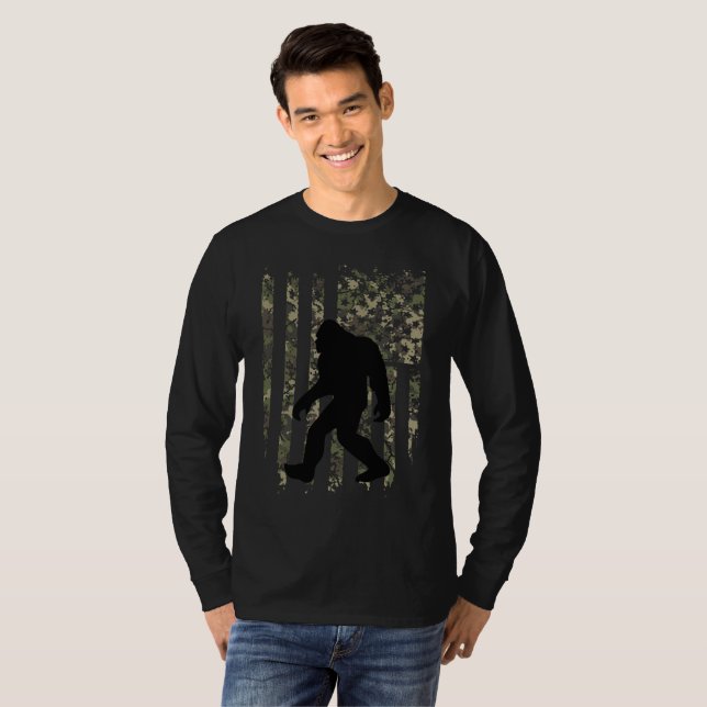 Camiseta Bandera estadounidense de pies gigantes camuflada  (Anverso completo)