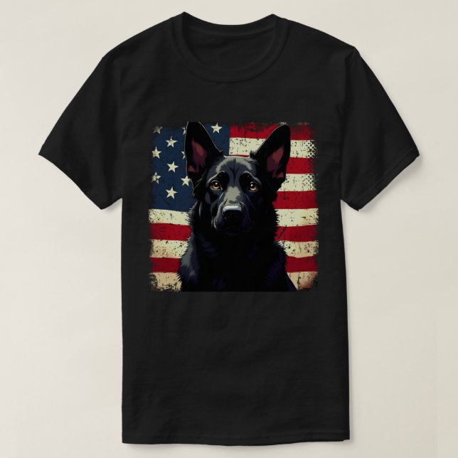 Camiseta Bandera estadounidense del pastor alemán negro pat (Diseño del anverso)