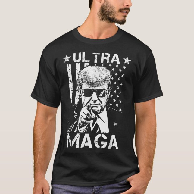Camiseta Bandera estadounidense divertida Ultra Maga Vintag (Anverso)