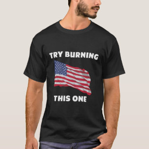 Camiseta Bandera estadounidense intenta quemar esta