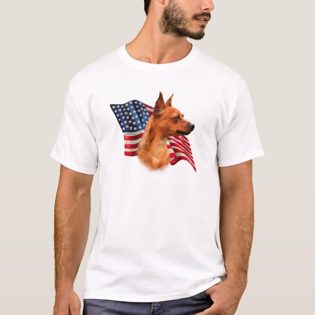 Camiseta Bandera estadounidense Pinscher en miniatura roja; (Anverso)